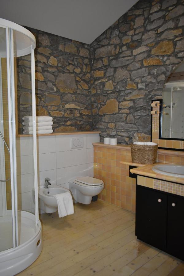 Small House In Vipava Valley Exterior photo